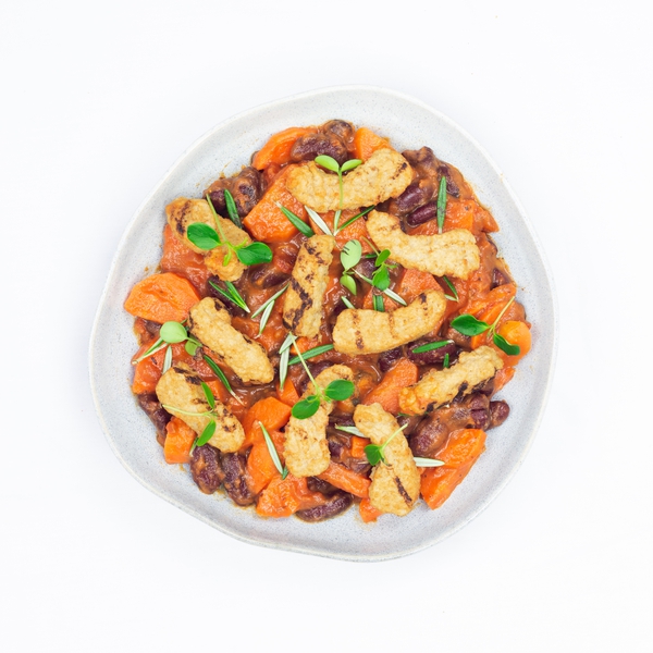 Cassoulet aux carottes et lanières de tofu grillées